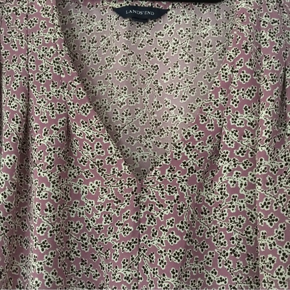 Lands’ End Floral V-Neck Top - Picture 2 of 7
